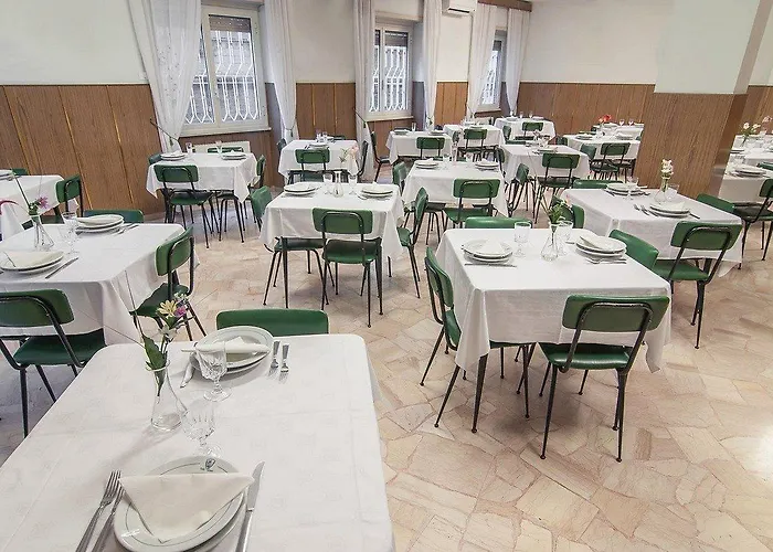 Letizia - Casa Per Ferie 3* רומא